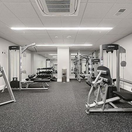 Hostwise Stays - The Washington At Chatham - Free Parking, Private Gym, Skyline Views! Pittsburgh Buitenkant foto
