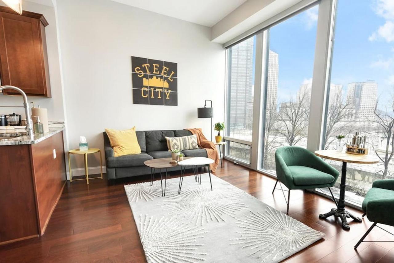 Hostwise Stays - The Washington At Chatham - Free Parking, Private Gym, Skyline Views! Pittsburgh Buitenkant foto