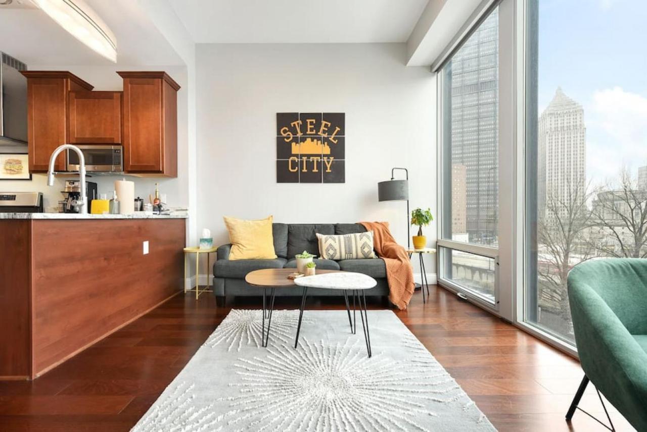 Hostwise Stays - The Washington At Chatham - Free Parking, Private Gym, Skyline Views! Pittsburgh Buitenkant foto