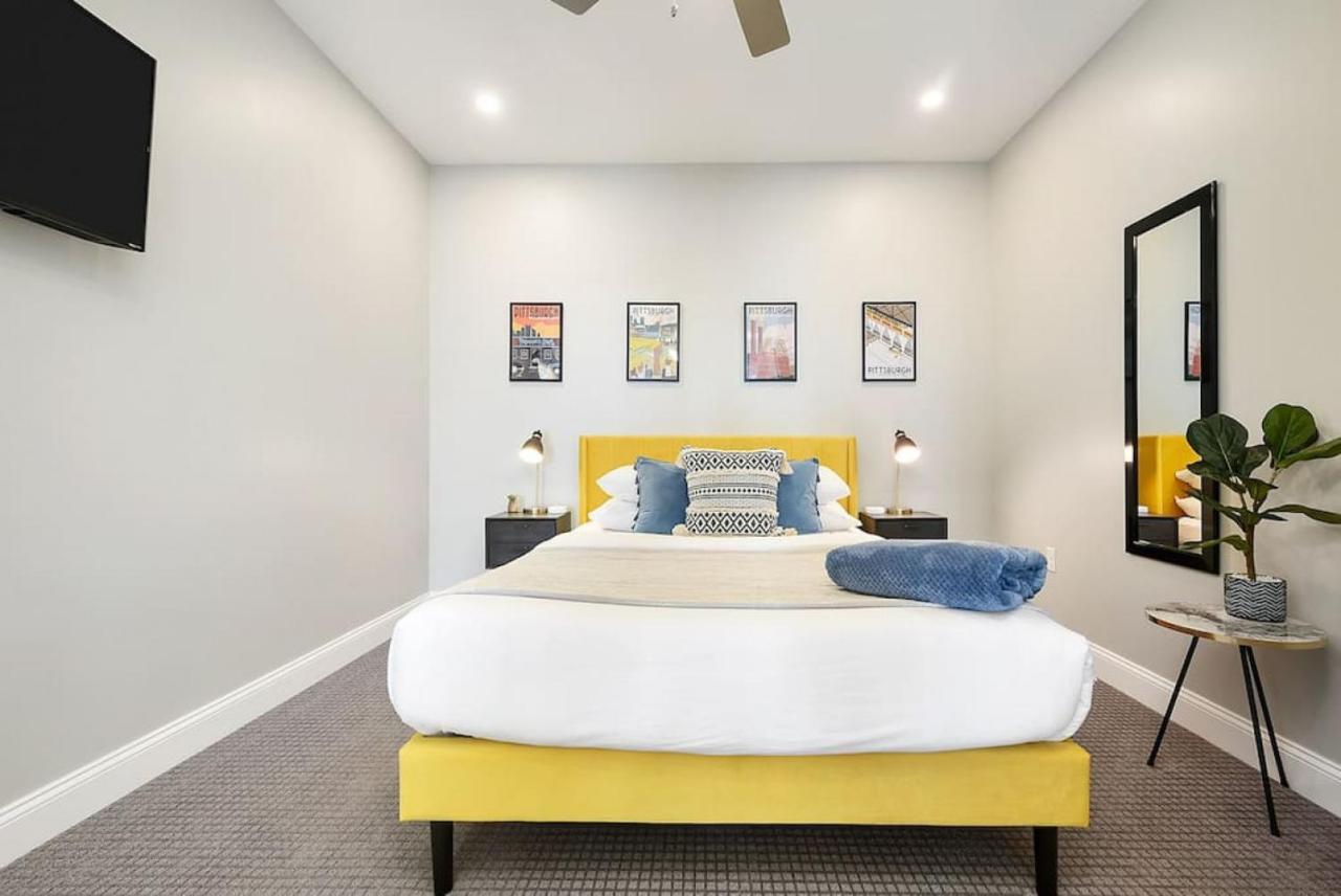 Hostwise Stays - The Washington At Chatham - Free Parking, Private Gym, Skyline Views! Pittsburgh Buitenkant foto