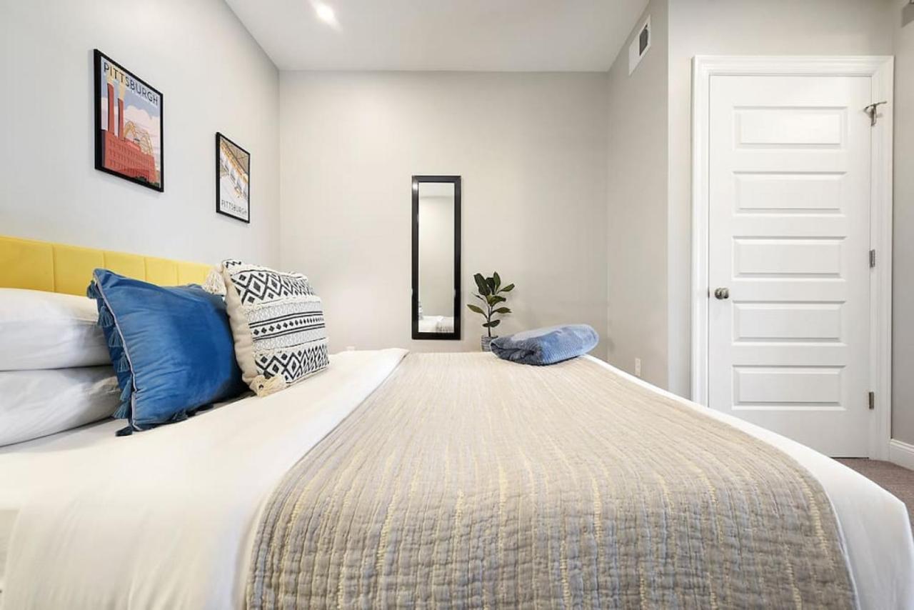 Hostwise Stays - The Washington At Chatham - Free Parking, Private Gym, Skyline Views! Pittsburgh Buitenkant foto